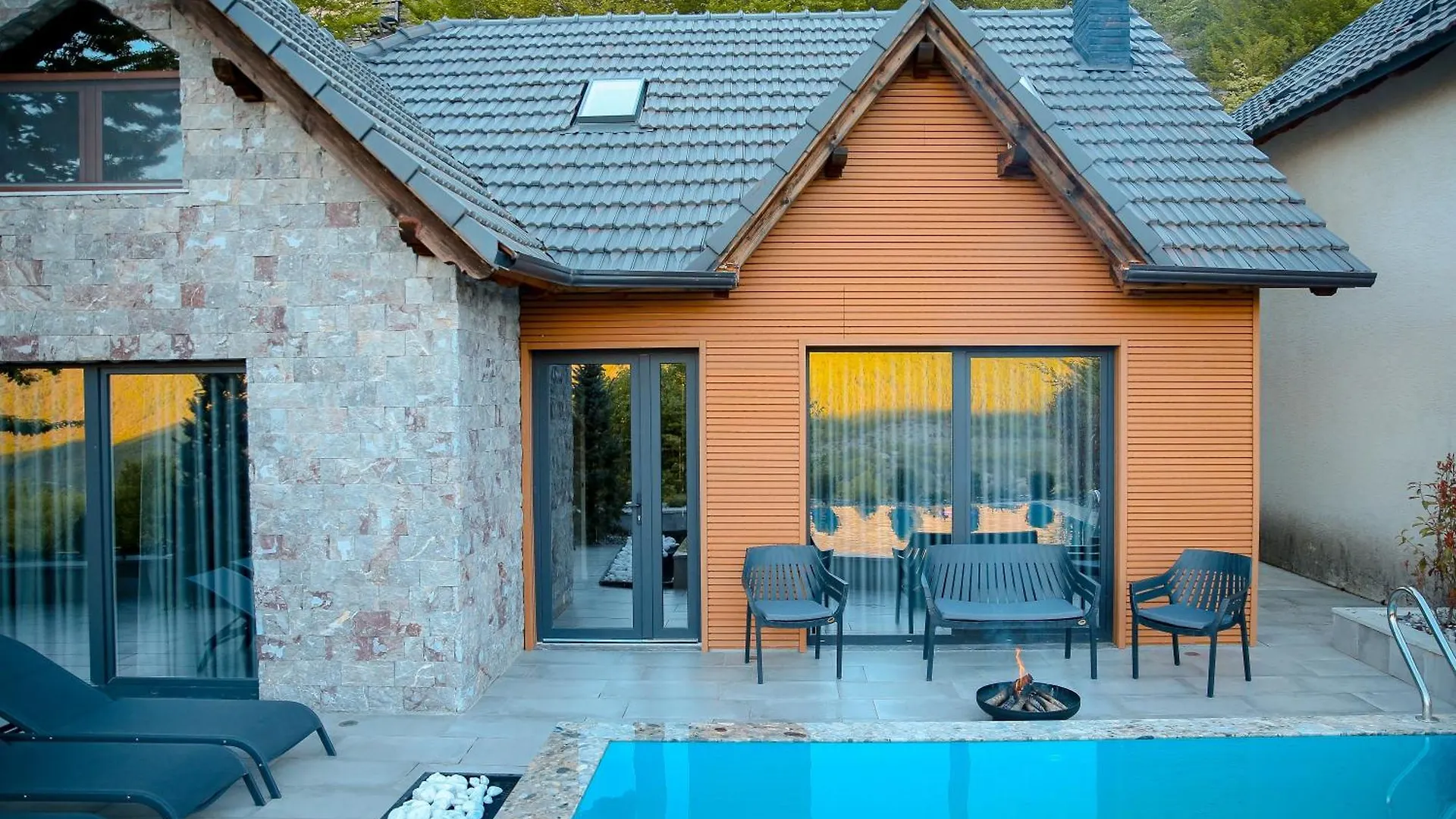 N'Gen Luxury Villas - Razëm