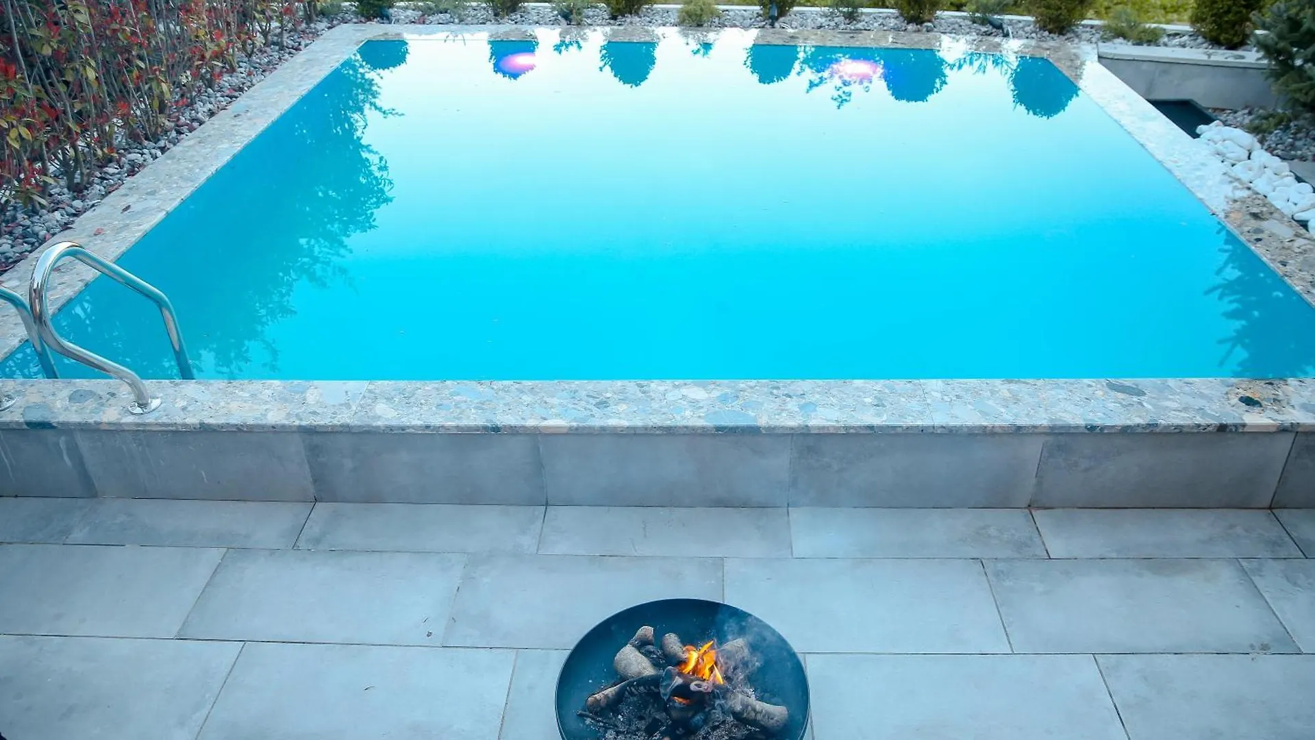 N'Gen Luxury Villas - Razëm 0*,