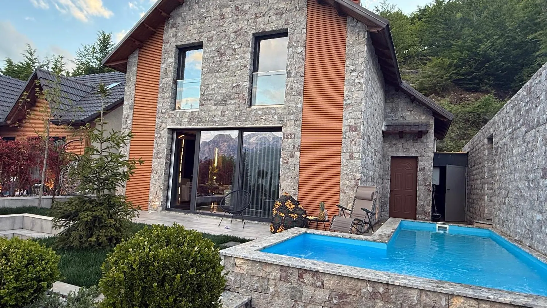 N'Gen Luxury Villas - Razëm